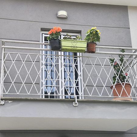 Grigio Perla Panigale, Villetta Con Giardino E Parcheggio Privato Fino A Tre Posti Auto - Un Oasi Di Tranqullita Bologna Eksteriør bilde