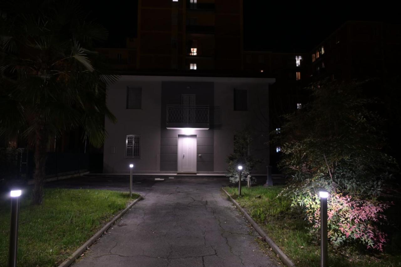 Grigio Perla Panigale, Villetta Con Giardino E Parcheggio Privato Fino A Tre Posti Auto - Un Oasi Di Tranqullita Bologna Eksteriør bilde