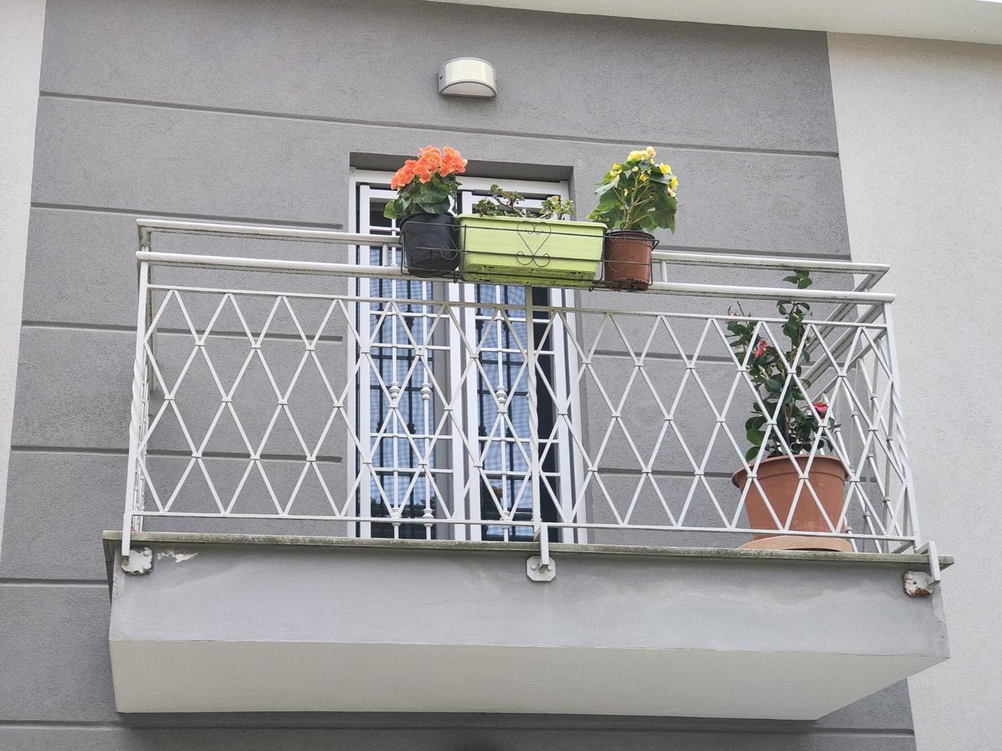 Grigio Perla Panigale, Villetta Con Giardino E Parcheggio Privato Fino A Tre Posti Auto - Un Oasi Di Tranqullita Bologna Eksteriør bilde